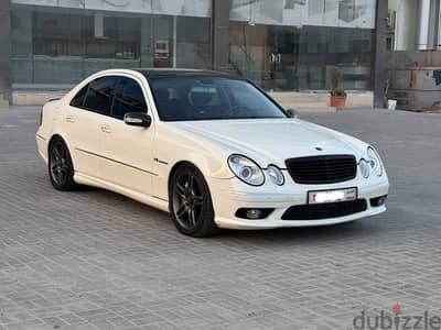 Mercedes-Benz E-55 / 2005 White