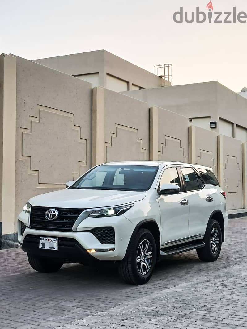 TOYOTA FORTUNER 2022 | AGENCY MAINTAINED | GCC SPECS 5