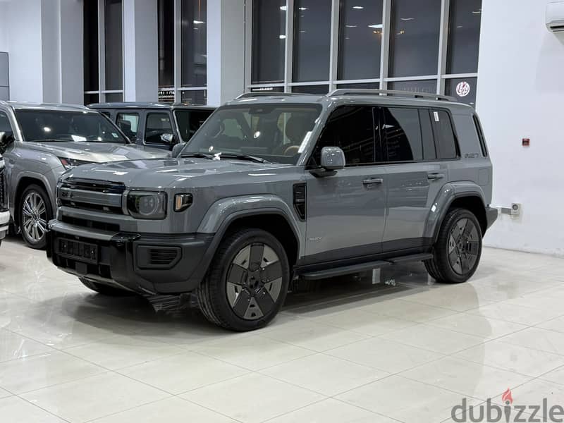I Caur V27 Reev 2026 (Grey) 1