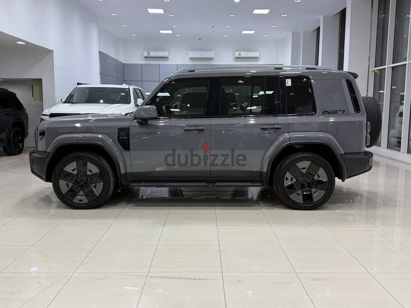 I Caur V27 Reev 2026 (Grey) 2