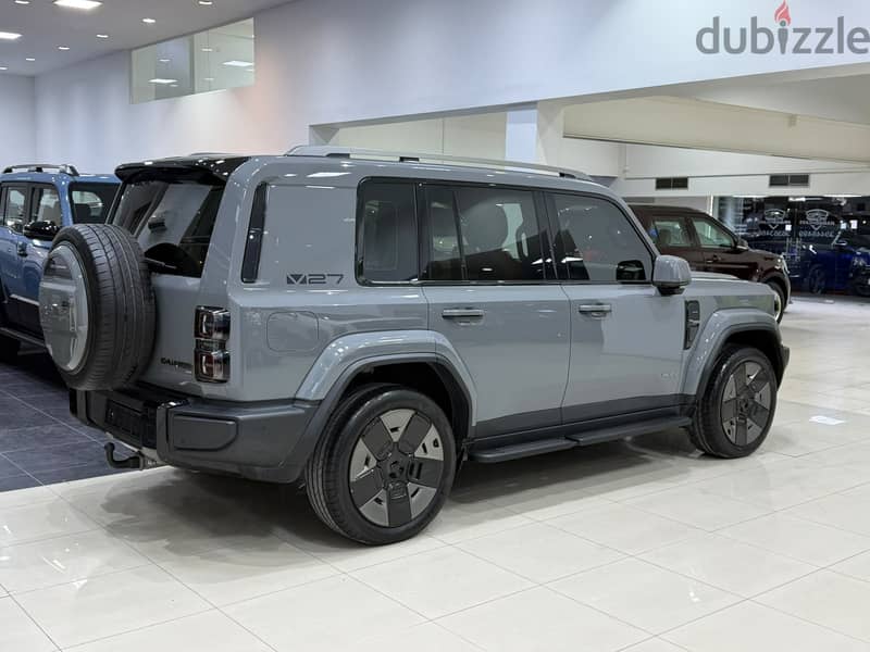 I Caur V27 Reev 2026 (Grey) 6
