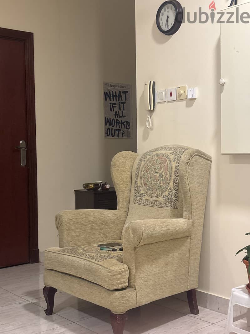 Used furniture 4