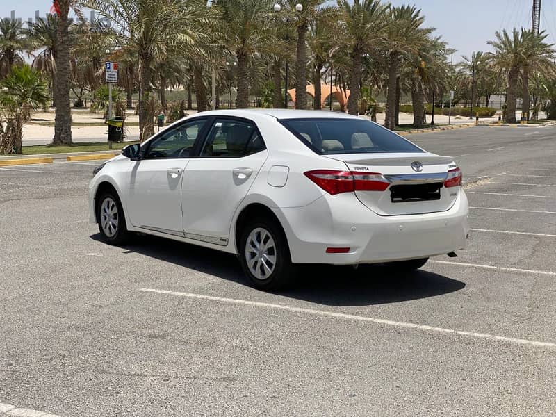 Toyota Corolla XLI 2016 WHITE 5