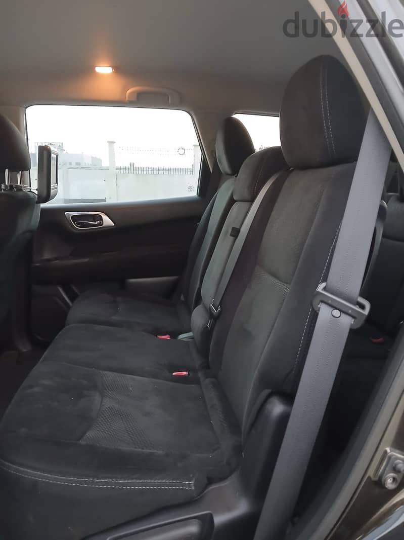 NISSAN PATHFINDER 2015 | 3.5L V6 | GCC SPECS | EXCELLENT CONDITION 8