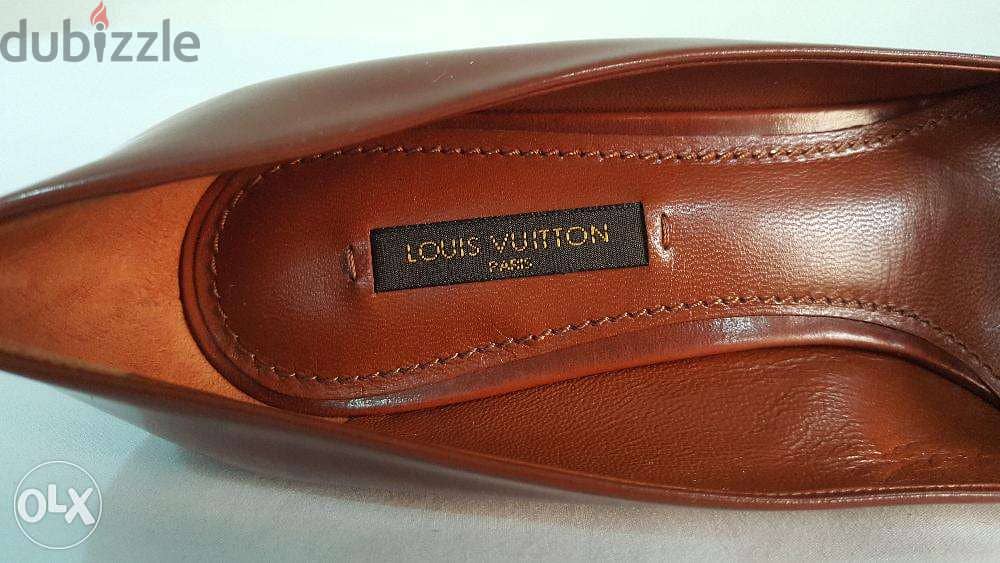 Brand New Authentic Louis Vuitton Ladies Shoe 6