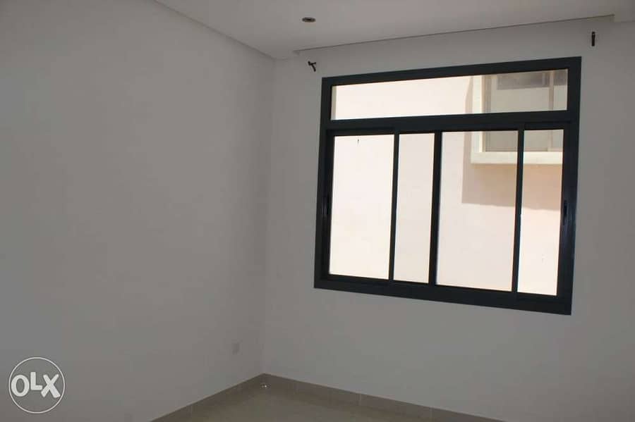 Luxurious 2BHK semi furnished flat 4 rent in riffa near exotic car 6