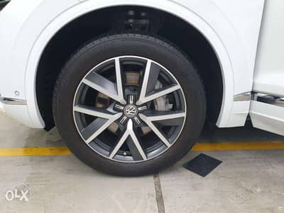 Volkswagen oem 20 inch wheel rim