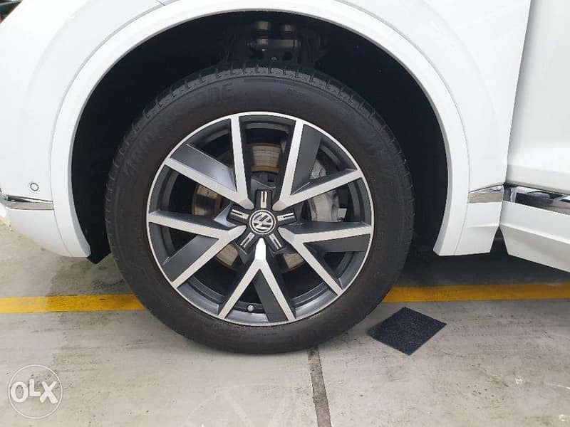 Volkswagen oem 20 inch wheel rim 0
