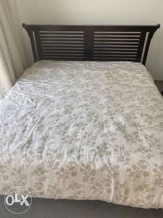 King Bed with mattress 0