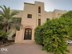 large 5 bedroom villa close to saudi causeway 0