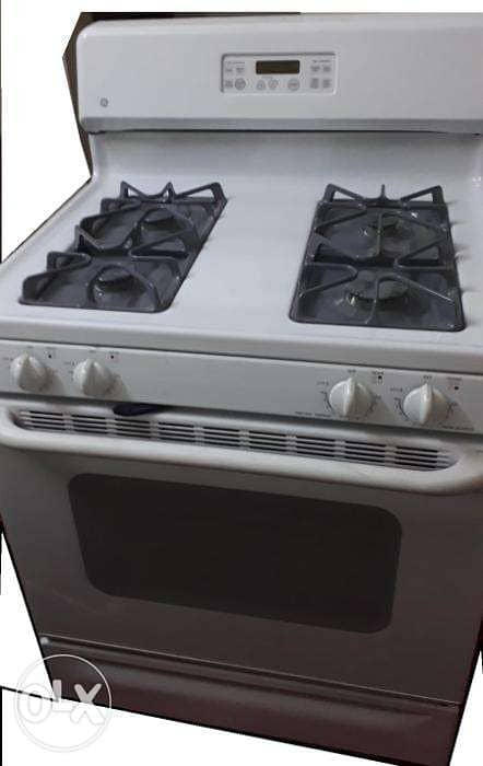 GE - US Brand-White color oven and stove range 0