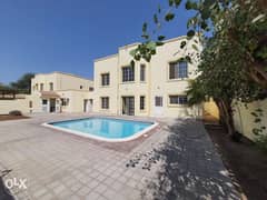 5 bedroom villa for rent with private pool