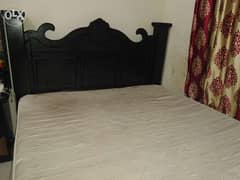 Bed very good condition without mattress 0