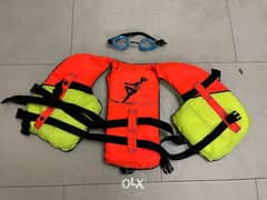 Swimming life jacket and goggles ( USA made) 0