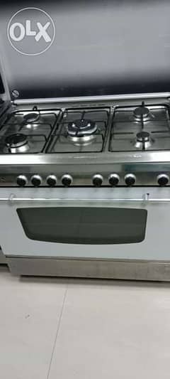 5 Burners italian glemgas cooking range for sale excellent condition 0