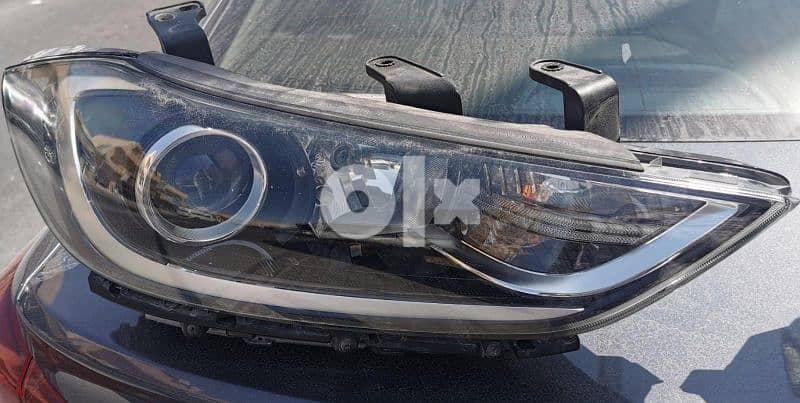 Hyundai Elantra 2017 Original Lights 3