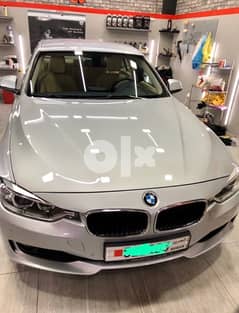 320i,Low maillage, great condition, dealership service and maintenance 0